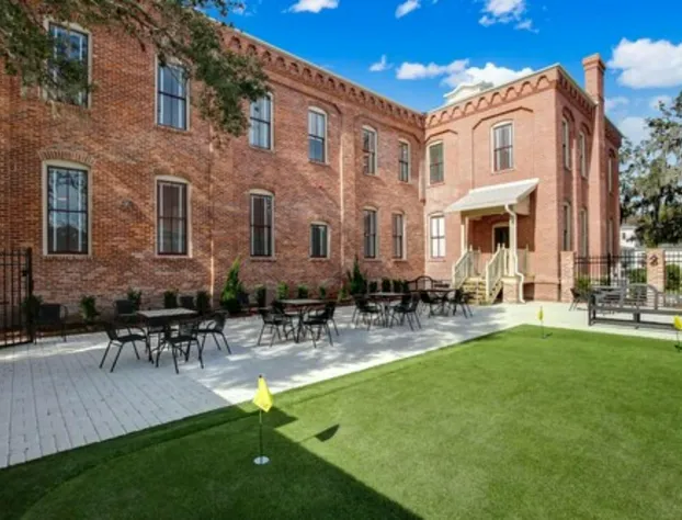 Amelia Schoolhouse Inn hotel detail image 4