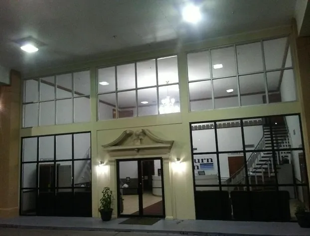 Ashburn Inn Of Manning hotel detail image 1