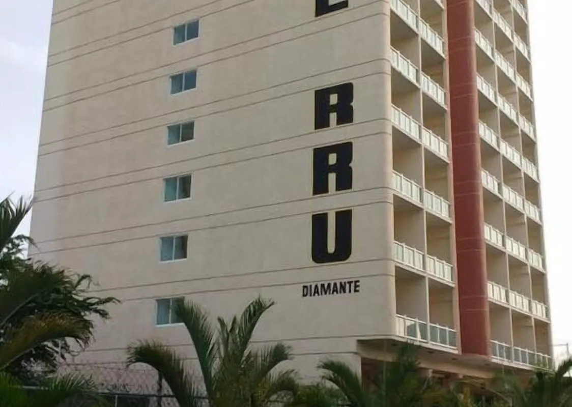 Hotel RRU Diamante hotel hero