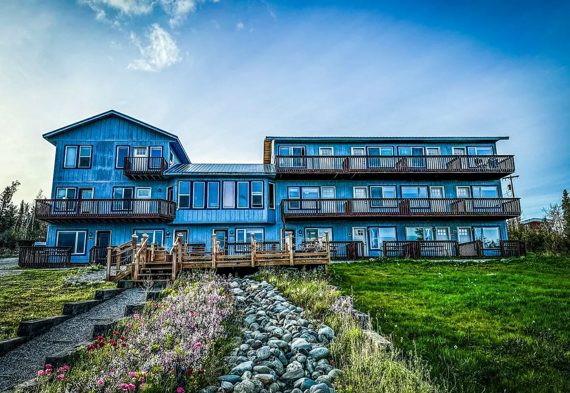 Denali Lakeview Inn hotel hero