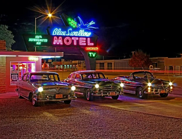 Blue Swallow Motel hotel detail image 1