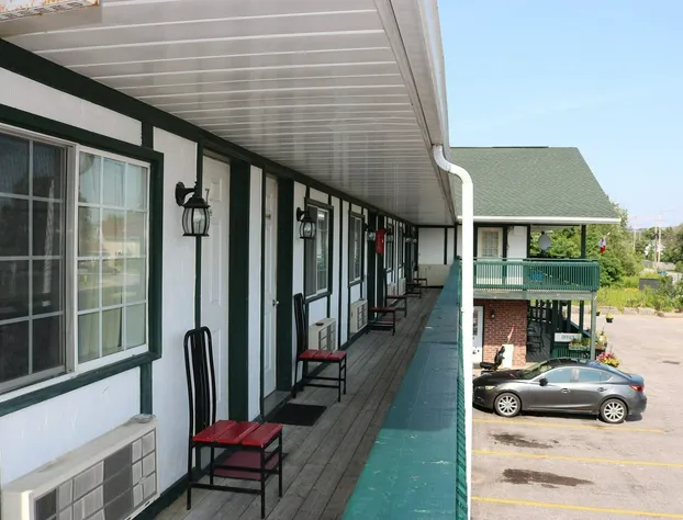 Fenelon Inn hotel detail image 3