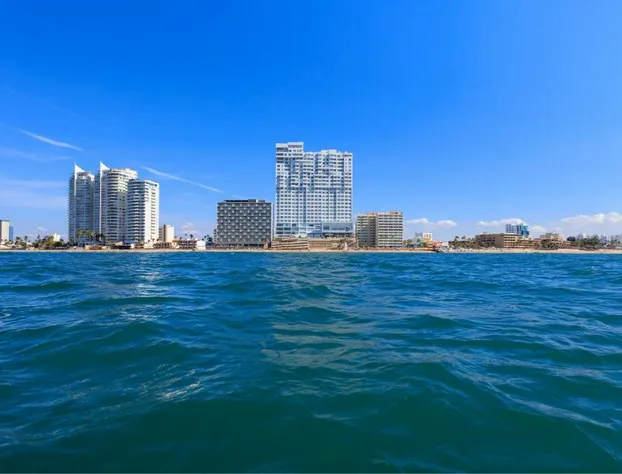 Courtyard By Marriott Mazatlan Beach Resort hotel detail image 2