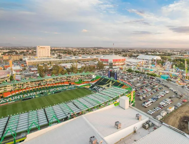 Hotel Plaza Stadium hotel detail image 4