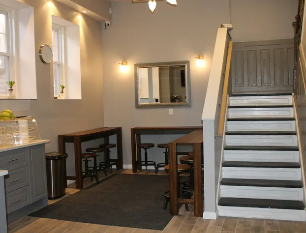 Midtown Suites hotel detail image 3