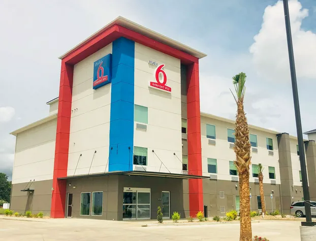 Studio 6 Port Allen, LA - Baton Rouge I-10 hotel detail image 1