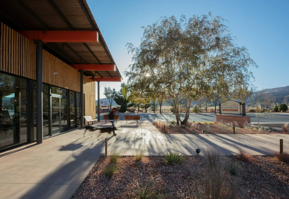 Best Friends Roadhouse and Mercantile hotel hero