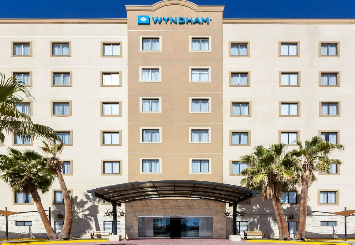 Wyndham Torreon hotel hero