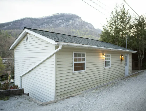 The Chimney Rock Inn & Cottages hotel detail image 2