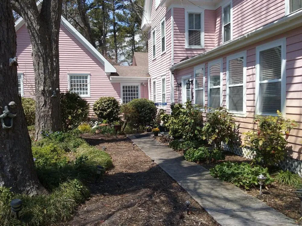 Island House of Wanchese hotel hero