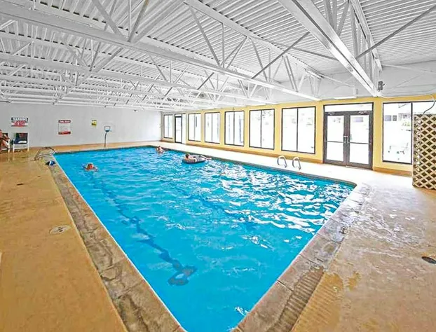 Snowblaze Condominiums hotel detail image 4