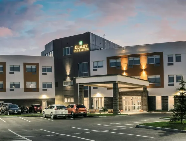 Quality Inn & Suites hotel detail image 1