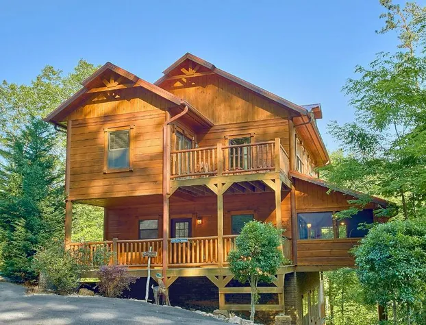 Four Seasons Holiday home hotel detail image 1