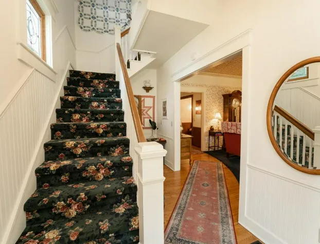 Yelton Manor Bed & Breakfast hotel detail image 3