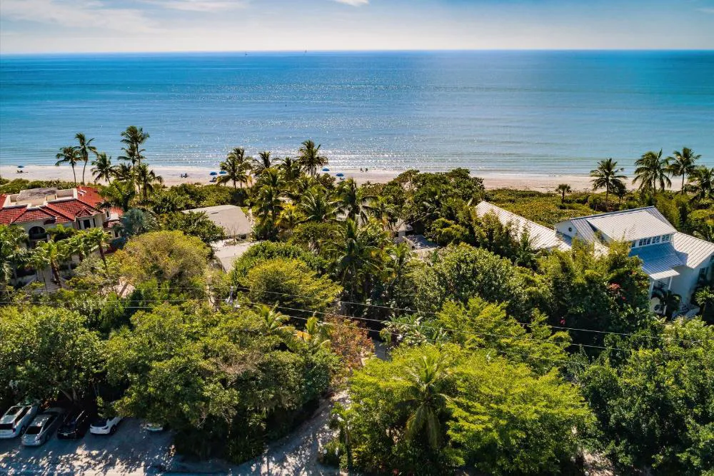 Blue Dolphin Cottages hotel hero