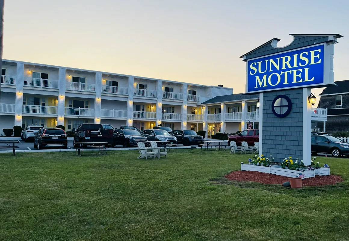 Sunrise Motel hotel hero
