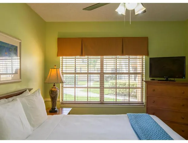 Gulfstream Manor hotel detail image 2