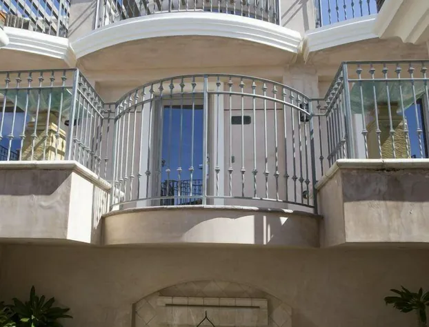 Sunset Cove Villas in Laguna Beach hotel detail image 2