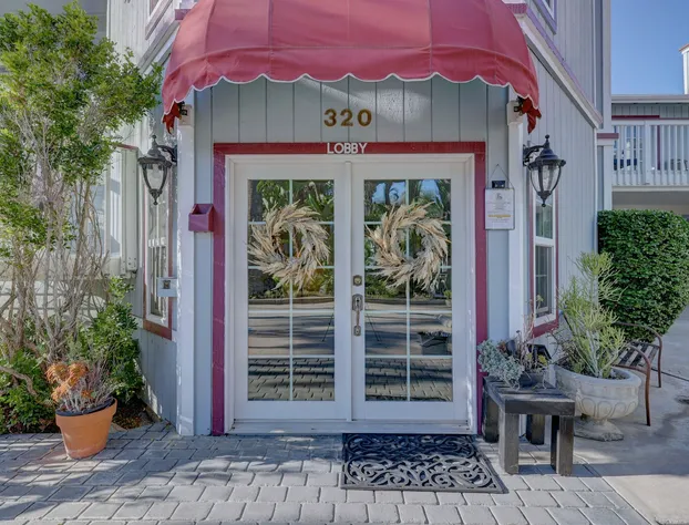 Pelican Cove Inn hotel detail image 1