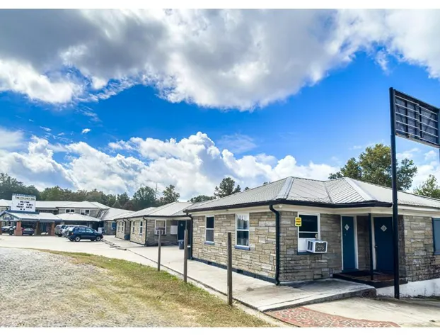 Colony Inn By OYO Columbus US-280 hotel detail image 1