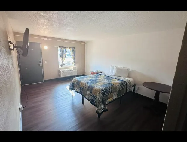 Hallmark Inn By OYO Fort Wayne hotel detail image 3