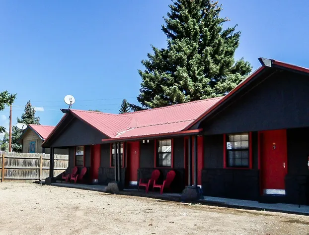 The Gold Pan Motel hotel detail image 4