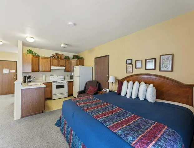 Iron Ridge Inn Motel hotel detail image 4