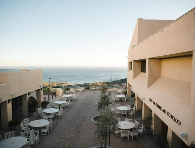 Villa Graziadio Executive Center at Pepperdine University hotel detail image 1