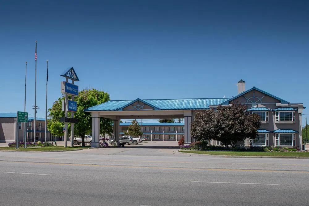 Clover Creek Inn hotel hero