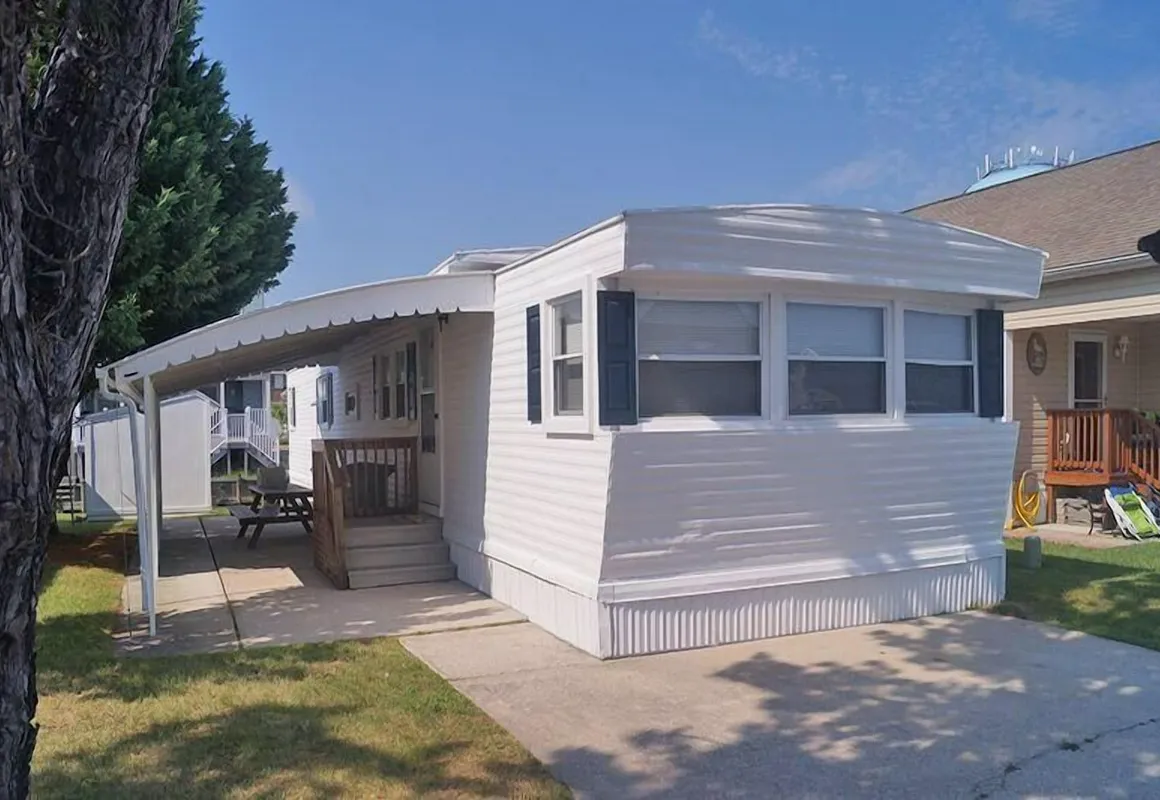 Montego Bay - Peachtree Road 122 3 Bedroom Home by RedAwning hotel hero