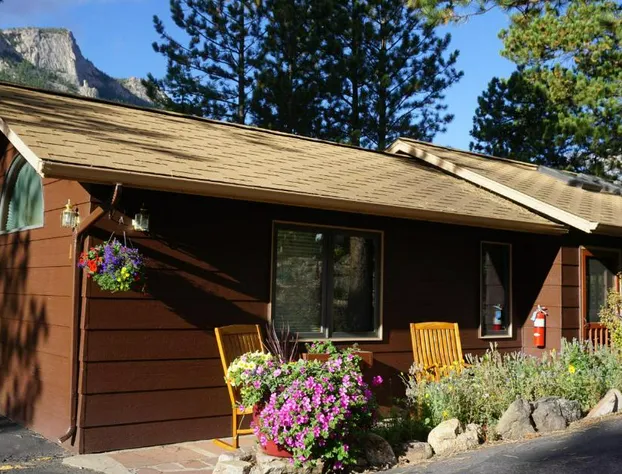 McGregor Mountain Lodge hotel detail image 4