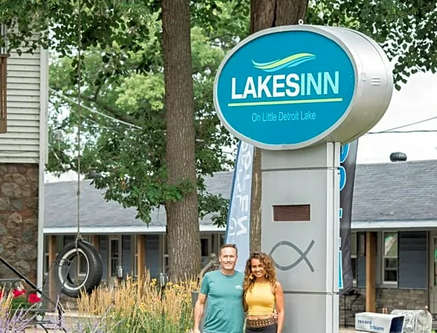 Lakes Inn hotel detail image 2