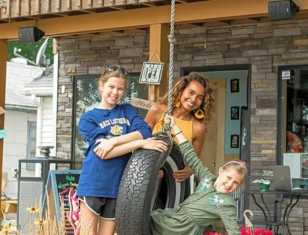 Lakes Inn hotel detail image 4