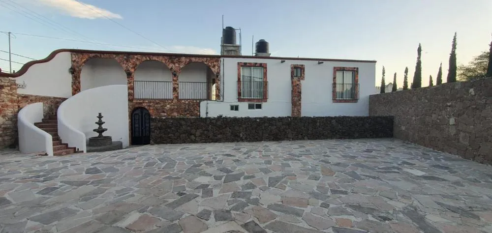 Hotel Beraka hotel hero