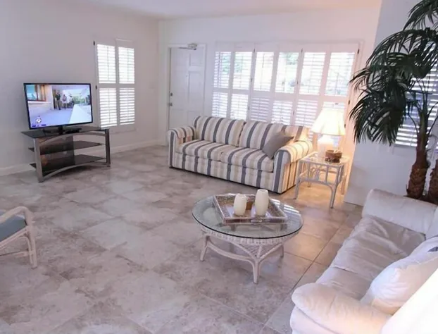 Beachouse Inn & Suites hotel detail image 4