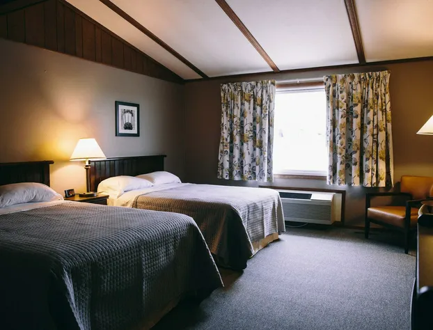 Fannies Supper Club and Motel hotel detail image 4