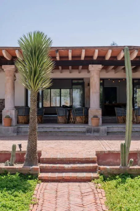 Casa Quiote hotel hero