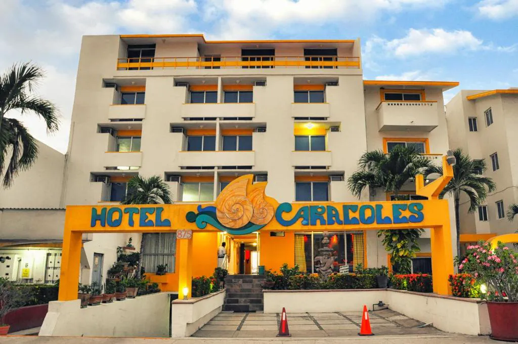 Hotel Caracoles hotel hero