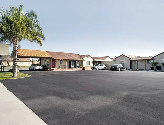 Hotel Coalinga Hwy hotel detail image 4