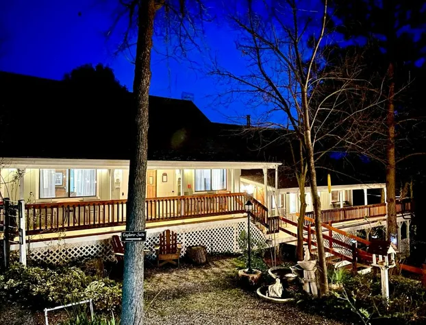 Sierra Mountain Lodge - Vacation Rentals - Yosemite hotel detail image 1