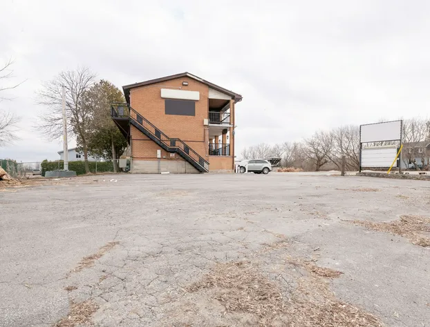 Hotel Beaverton ON - Lake Simcoe hotel detail image 1