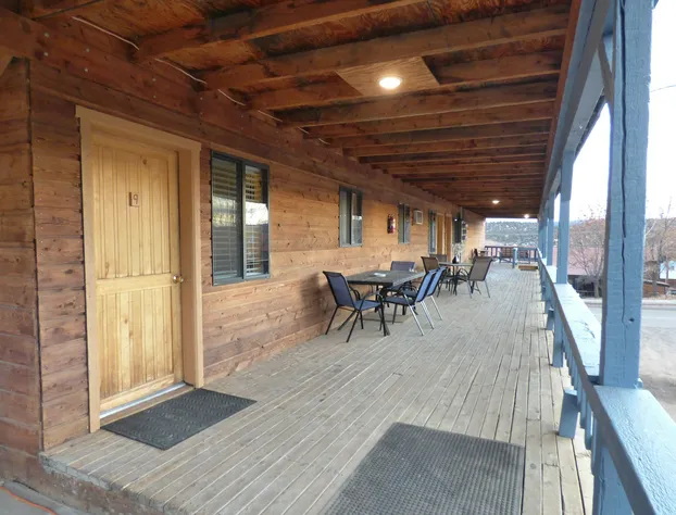 The Hitching Post Hotel and Farm Store hotel detail image 2