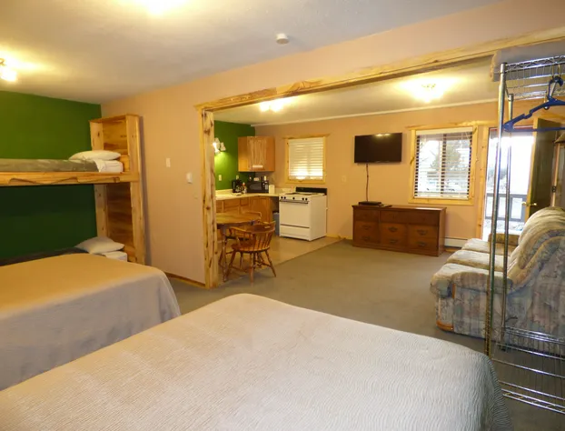 The Hitching Post Hotel and Farm Store hotel detail image 3