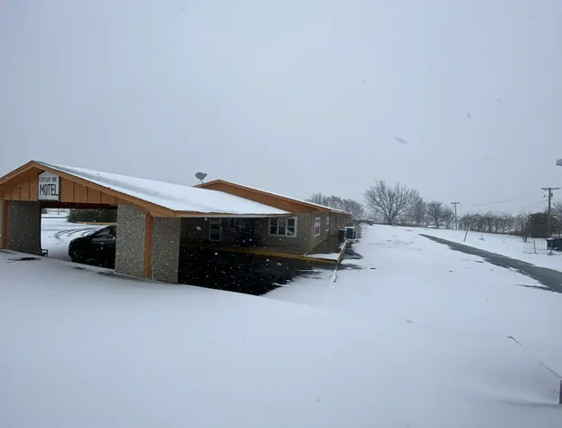 Century inn motel hotel detail image 4