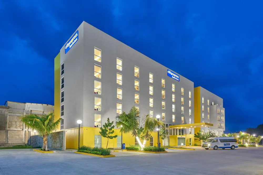 City Express by Marriott Tapachula hotel hero