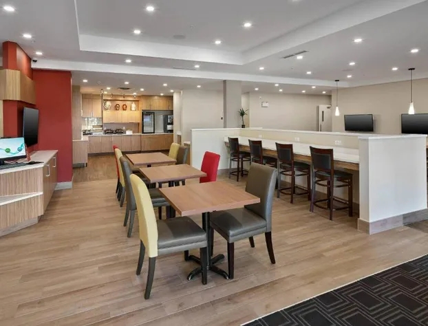 TownePlace Suites by Marriott Edmonton Sherwood Park hotel detail image 2