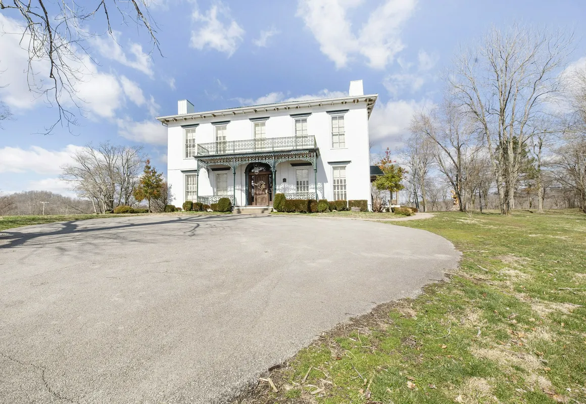 Falls of Rough Resort hotel hero