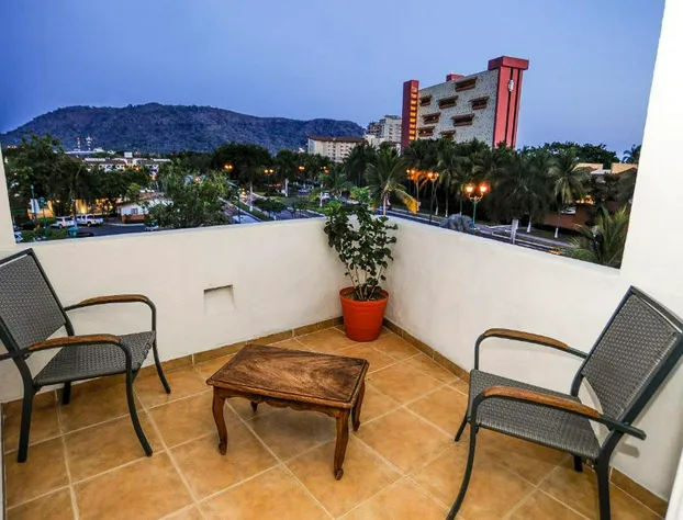 Hotel Suites Ixtapa Plaza hotel detail image 2