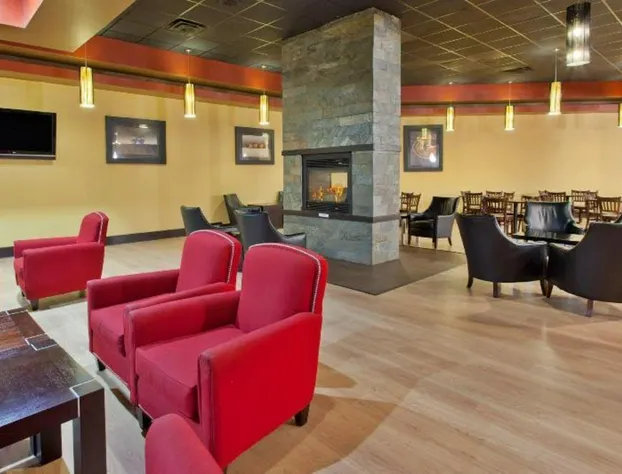 Holiday Inn Hotel & Suites hotel detail image 2