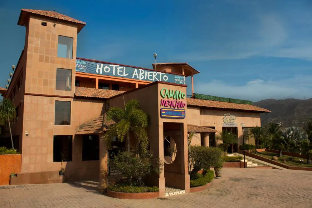 Camino Mexicano Hotel Resort hotel hero